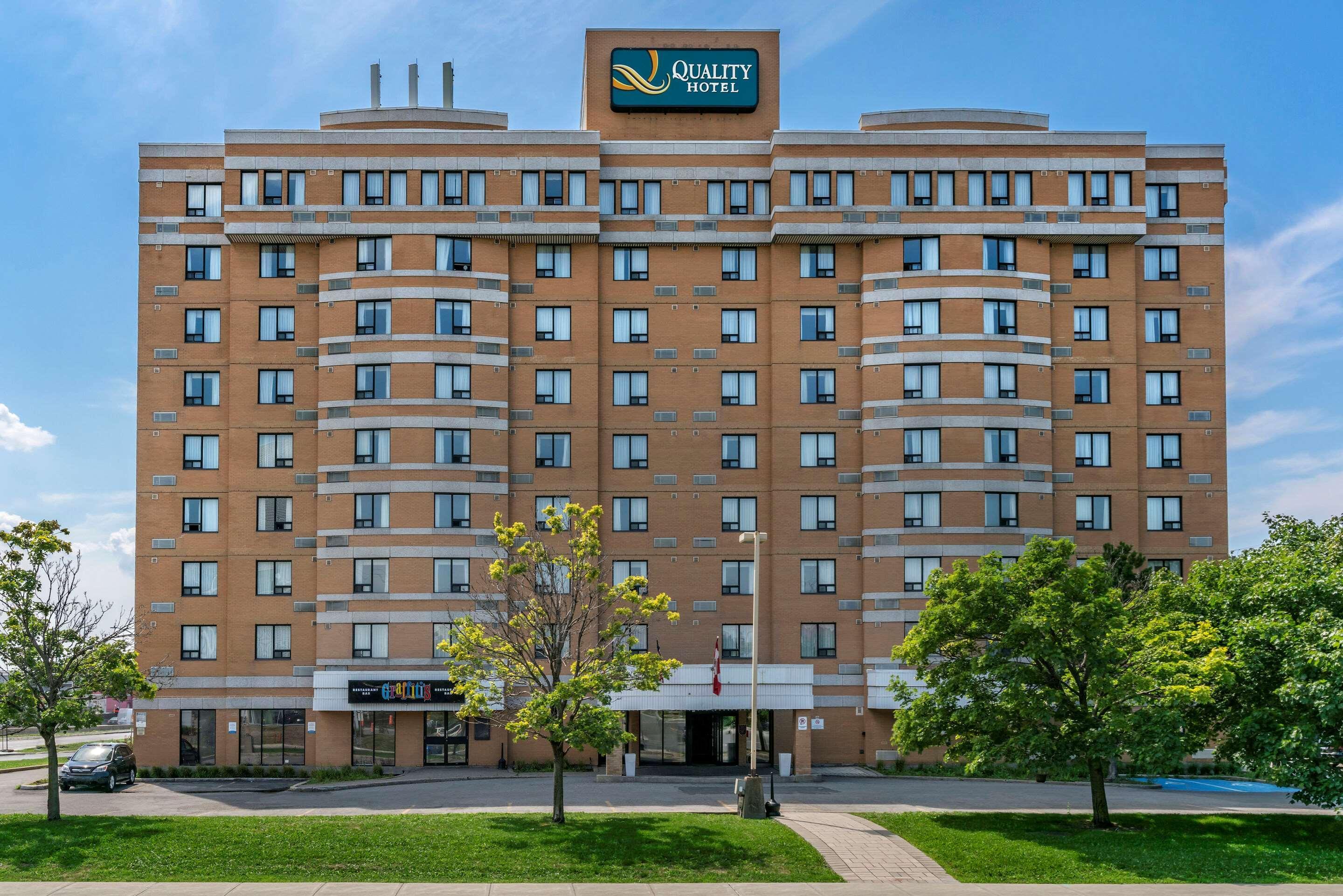 Quality Inn And Suites Montreal East Exterior foto