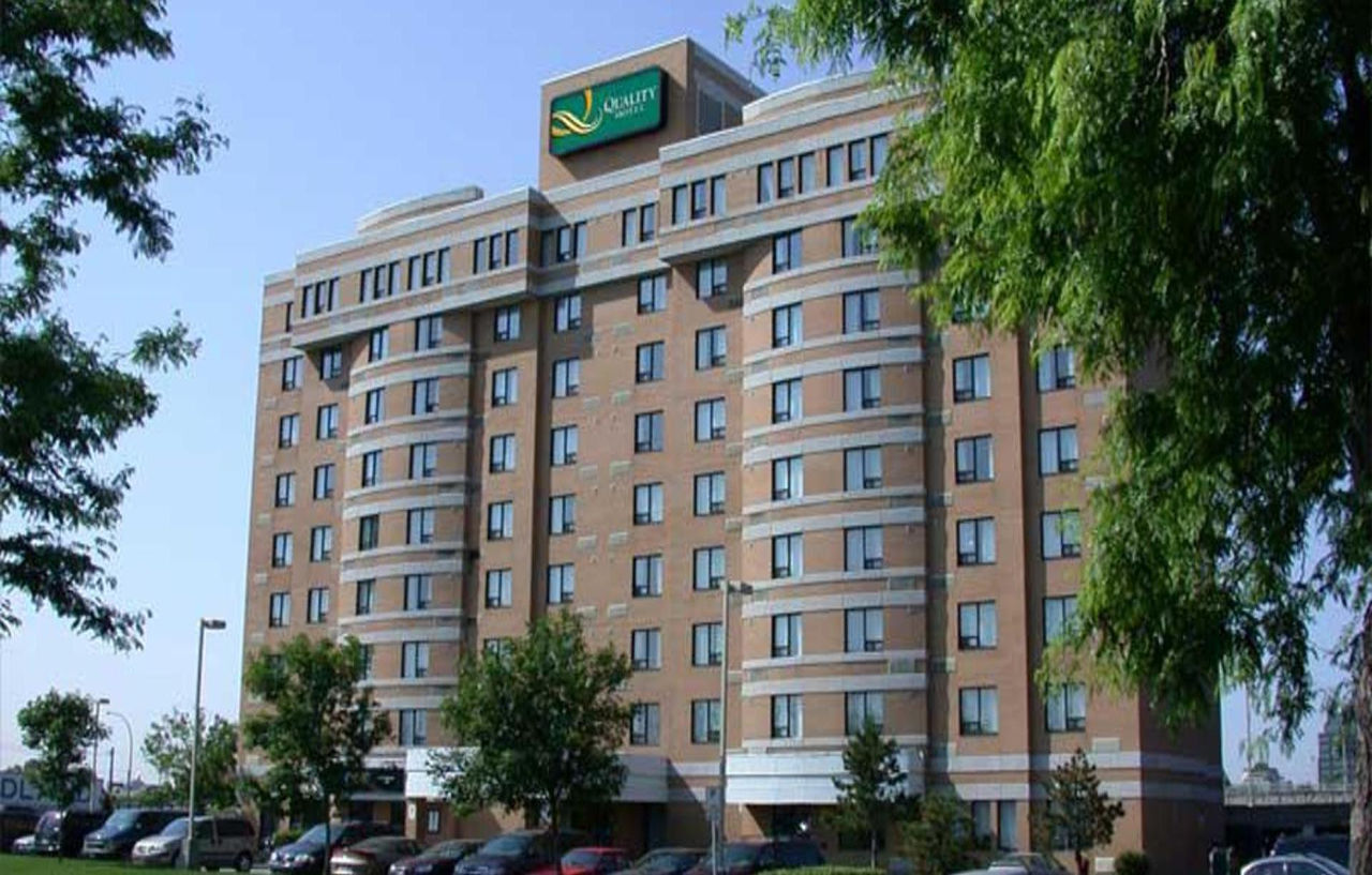 Quality Inn And Suites Montreal East Exterior foto